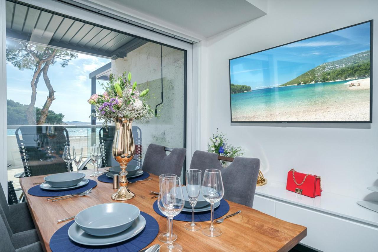 Alexandra Apartments Tribalj Eksteriør bilde