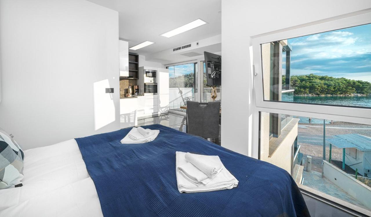Alexandra Apartments Tribalj Eksteriør bilde